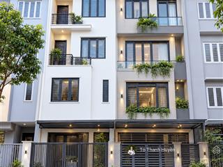 Chủ hạ sốc 5 tỷ liền kề văn khê 83m, có thang máy, full nội thất giá chỉ nhỉnh 19 tỷ!