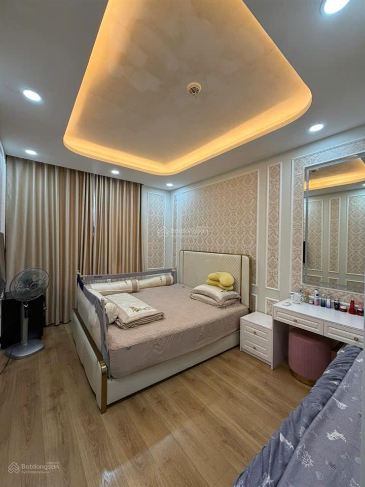 Bán cc sunrise city, 7.8 tỷ, 97m2, view đẹp, giá tốt