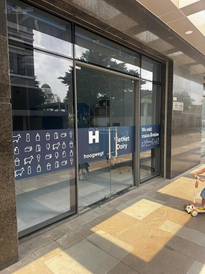 Bán shophouse 2pn, 2wc, diện tích thông thuỷ 125m2 tại sunrise city view, tân hưng, q7, 13.5 tỷ vnd