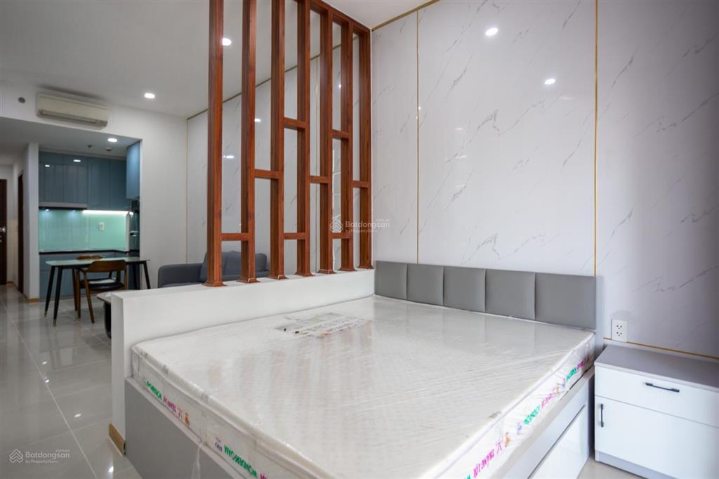 Bán ot sunrise city north 43,4m2 có ban công hướng nam nội thất đầy đủ mới 100% nguyên seal