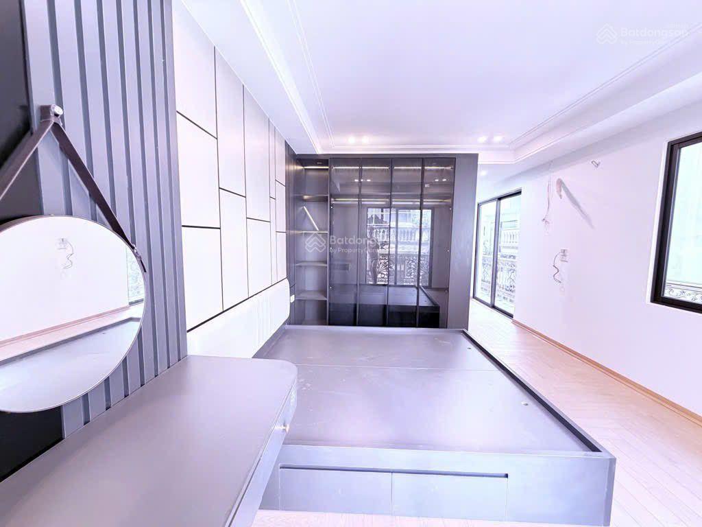 Siêu phẩm lô góc 7 tầng thang máy gara ô tô kinh doanh đỉnh. hàng xóm vinhome riverside