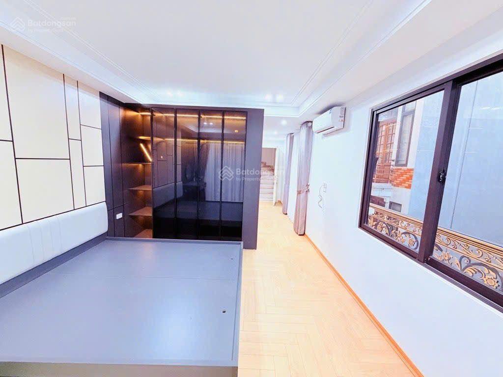 Siêu phẩm lô góc 7 tầng thang máy gara ô tô kinh doanh đỉnh. hàng xóm vinhome riverside