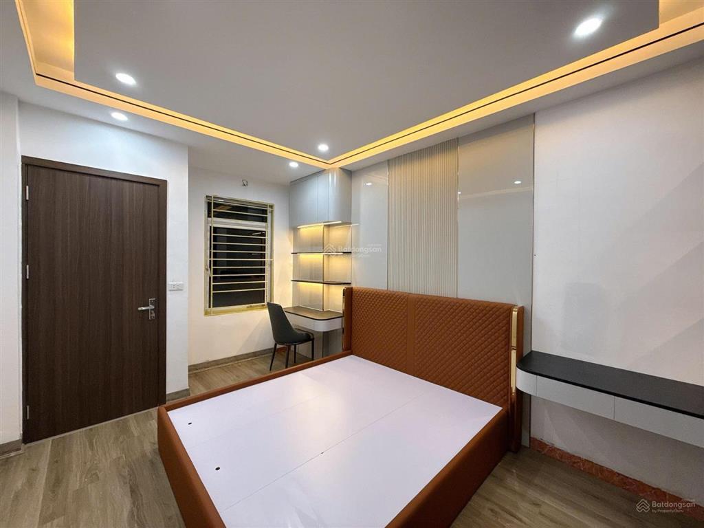 Nhà chính chủ siêu đẹp, mặt ngõ quan nhân, kinh doanh nhỏ, ô tô qua, 38m ,5 tầng, nội thất đẹp