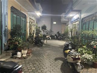 Chủ cần tiền nên bán gấp nhà 52m, 5 tầng tại nguyễn khang, cầu giấy, vị trí đắc địa, giá quá tốt