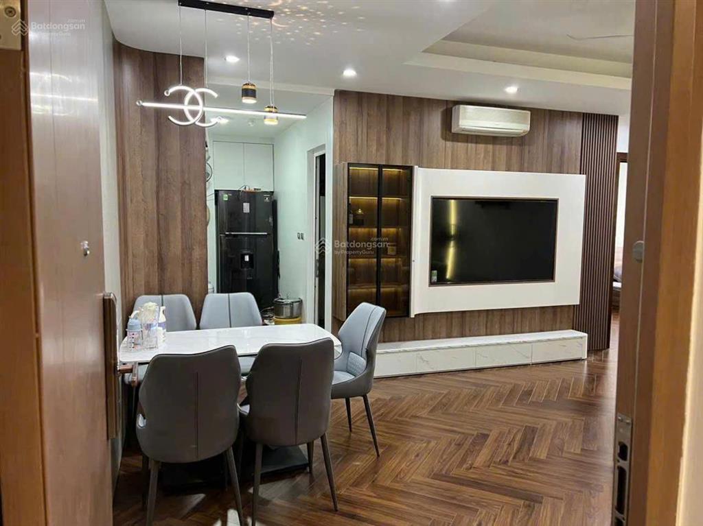 Giảm giá bán gấp 4 tỷ cho căn hộ 65m2 thiết kế 2 phòng ngủ full đồ, sổ đỏ lâu dài, tại flc đại mỗ