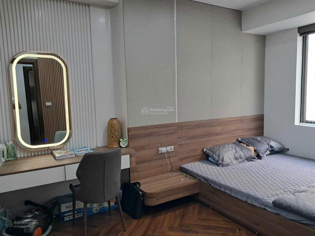 Bán gấp căn hộ 2 ngủ 70m giá 4 tỷ tại chung cư the pride hà đông