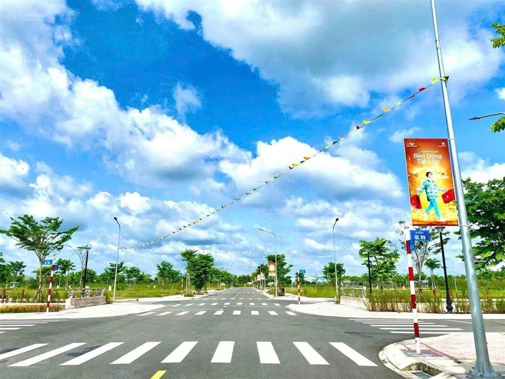 Siêu phẩm vip đô thị công nghiệp về tp.hcm 10p  duy nhất 1 nền 1tỷ350/70m2  mặt tiền 14m  sổ sẵn