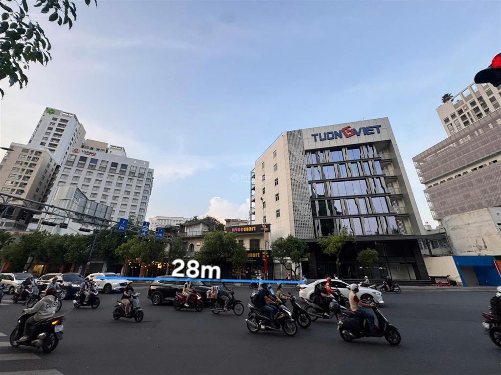 Mt 28met nguyễnvăntrỗi q.phú nhuận/ xây được 2 hầm 12 tầng/ giá 250 tỷ cn 465m2 đất