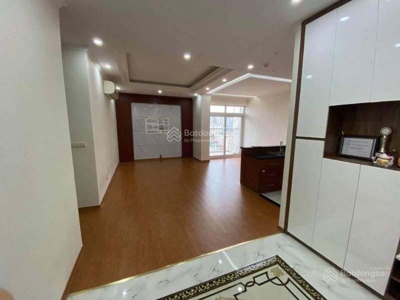 Bán căn hộ trung yên plaza  112m2 có 3 phòng ngủ, có slot ô tô  10,5 tỷ.
