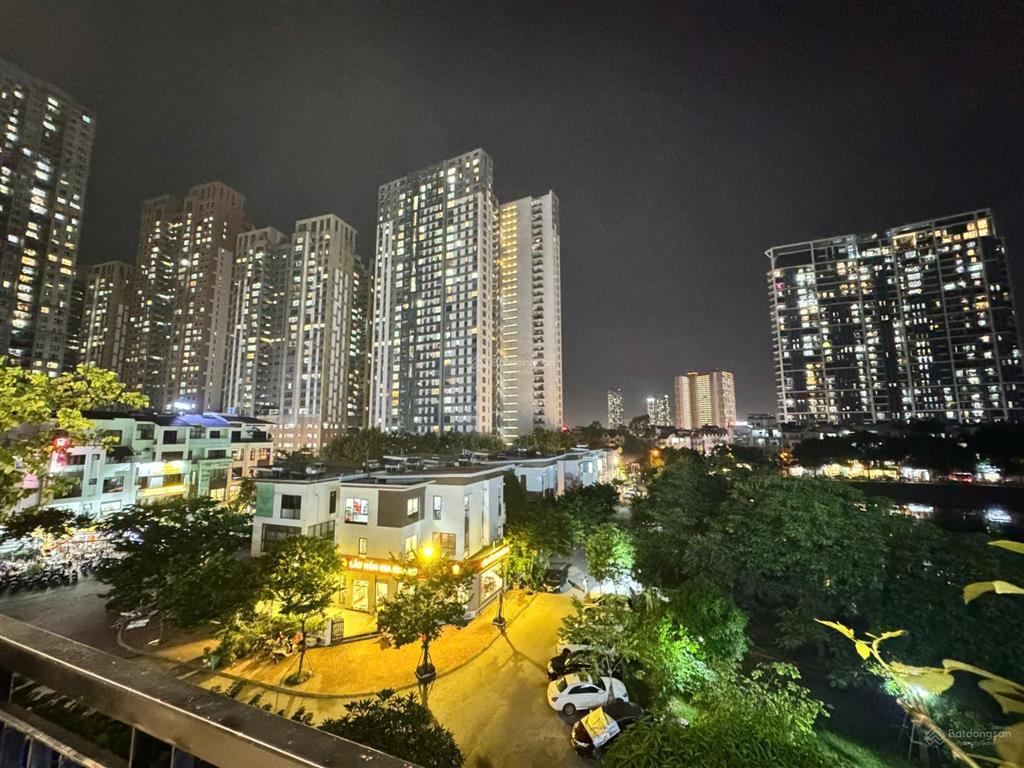 Bán căn góc villas hoàng thành, nguyễn văn lộc, mỗ lao mặt hồ kinh doanh sầm uất.  0934 578 ***