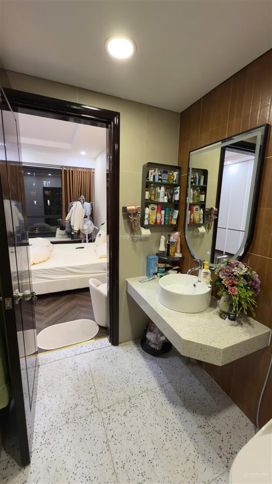 Cho thuê căn 2pn timescity có slot oto nhà đẹp,diện tích rộng tầng đẹp,  ngay0397 934 ***