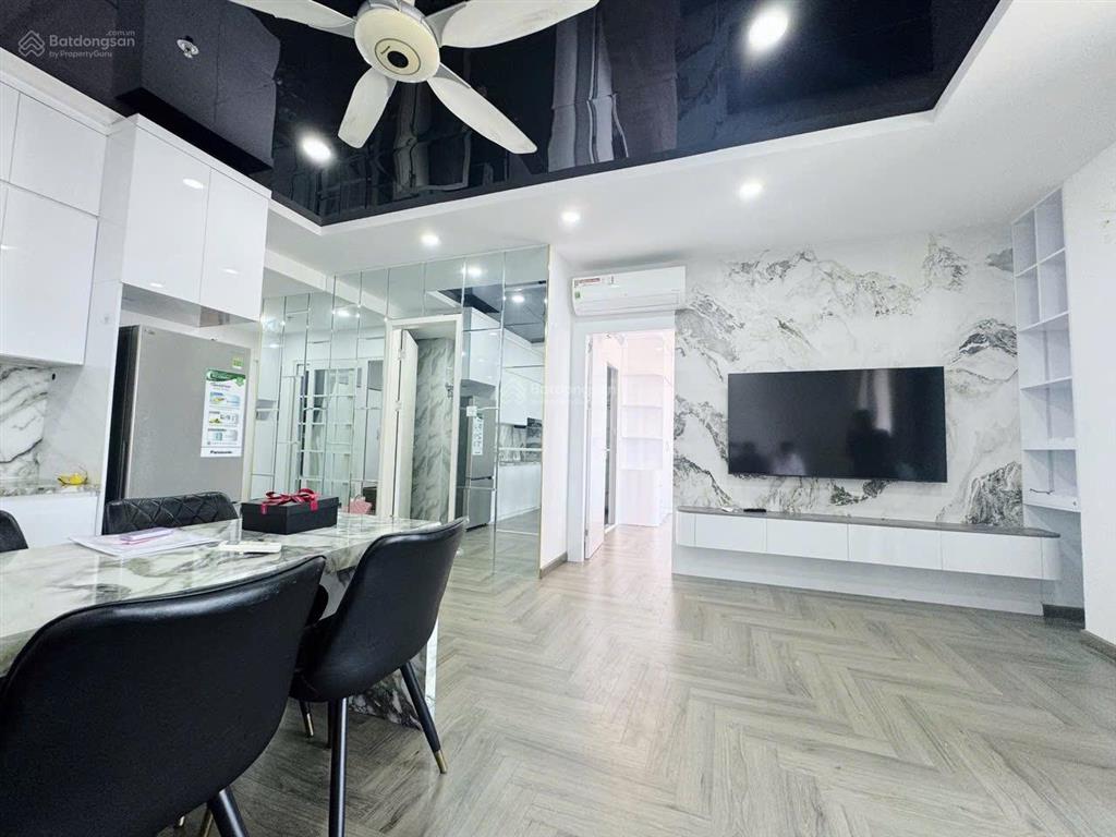 Bán căn 2pn 95m2 chỉ 9,1 tỷ giá hiếm trên thị trường. e 0397 934 ***
