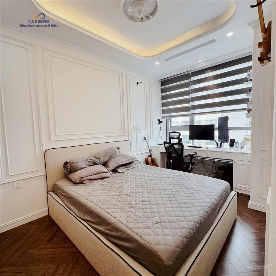 Cho thuê căn 3pn siêu rộng 145m2 tầng trung đẹp, ở ngay.  ngay 0397 934 ***