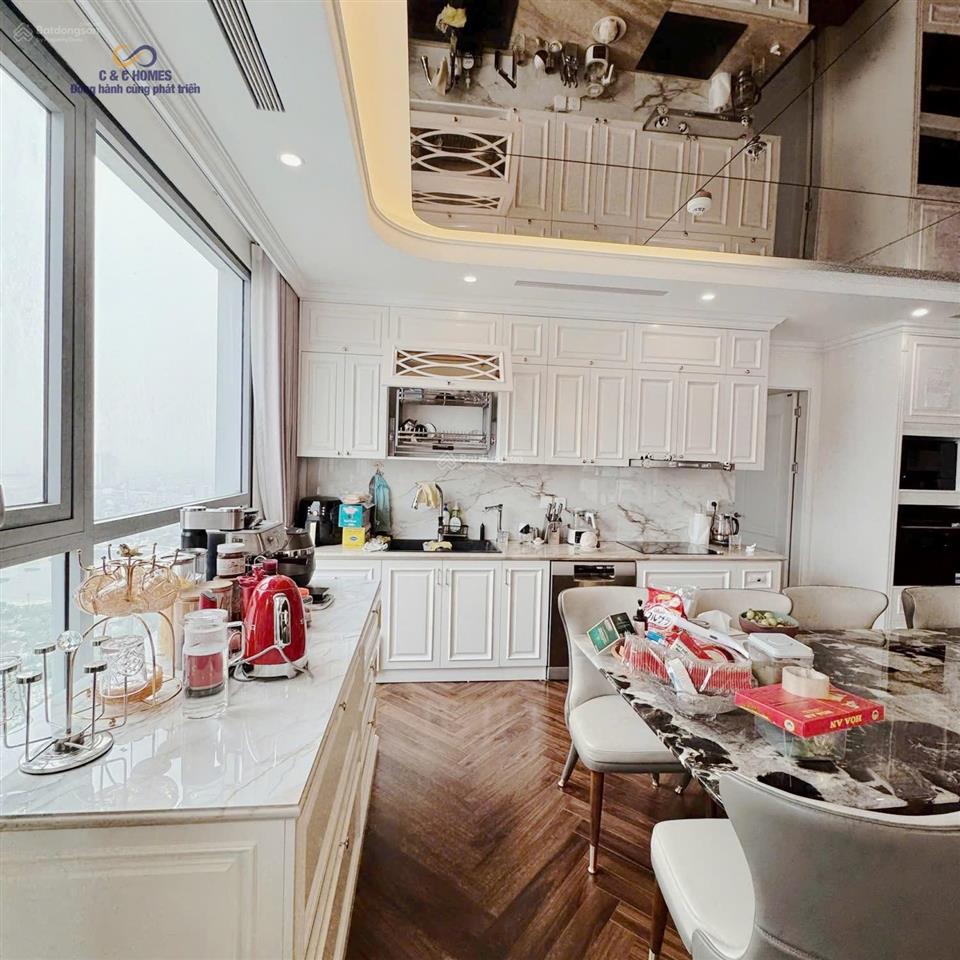 Cho thuê căn 3pn siêu rộng 145m2 tầng trung đẹp, ở ngay.  ngay 0397 934 ***