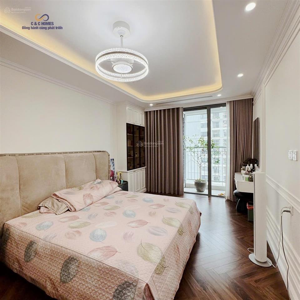 Cho thuê căn 3pn siêu rộng 145m2 tầng trung đẹp, ở ngay.  ngay 0397 934 ***