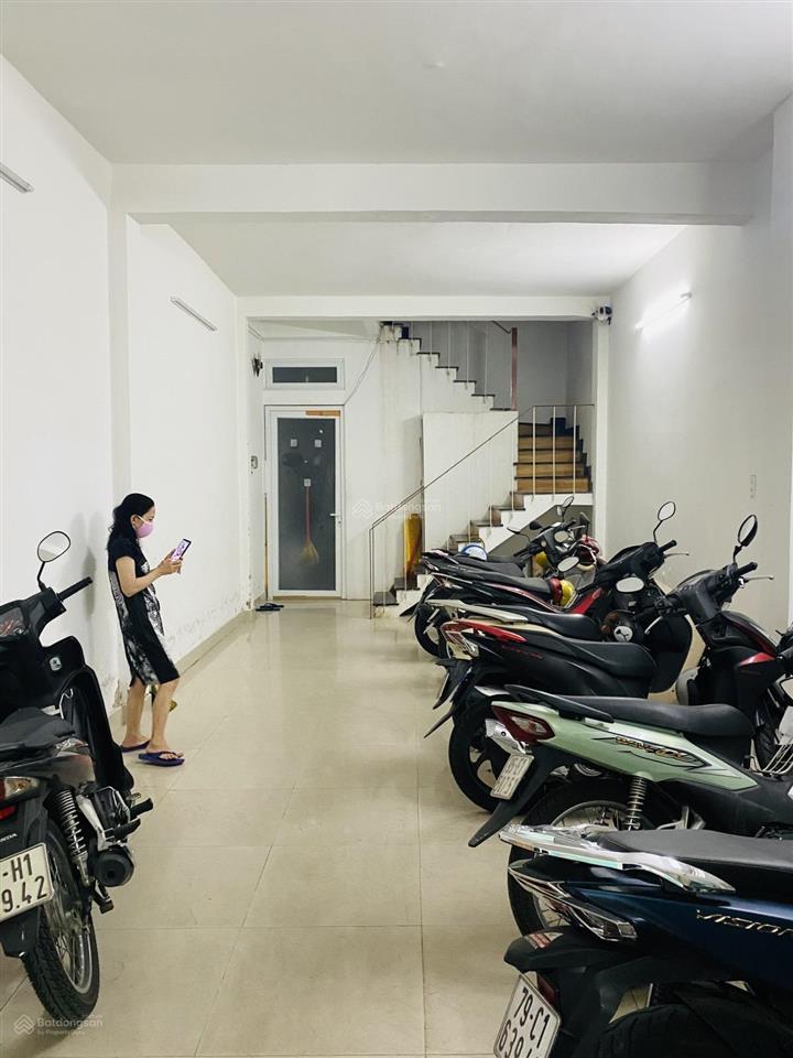 Bán nhà hòa hảo, 4m x 14m, 4 tầng, 8pn, gần hẻm xe hơi chỉ 9.5 tỷ