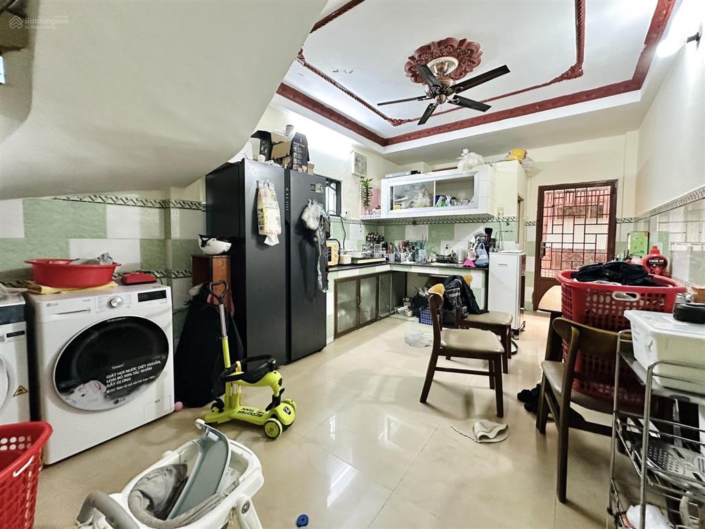 Bán nhà võ văn tần, quận 3, 5 tầng, 44m2, (3.8x12), chỉ 7.99 tỷ, cách 1 căn ra xe tải