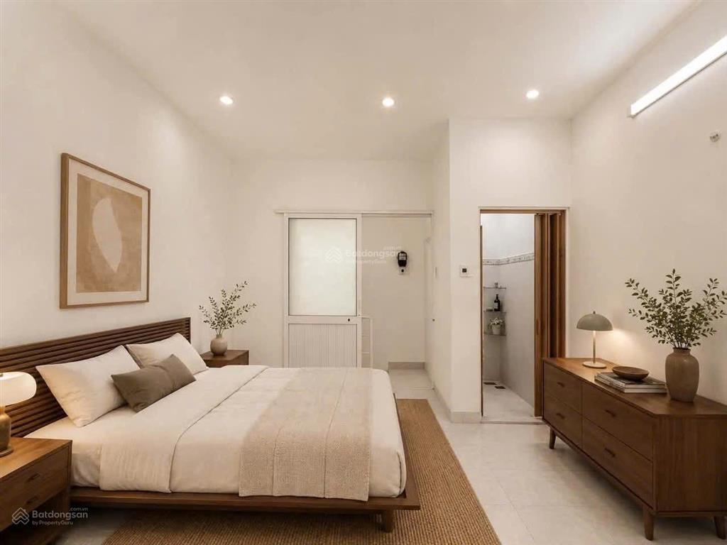 Bán nhà, 3 tầng, 3.5m x 7m, hồ thị kỷ, quận 10, giá chỉ 4.55 tỷ còn thương lượng