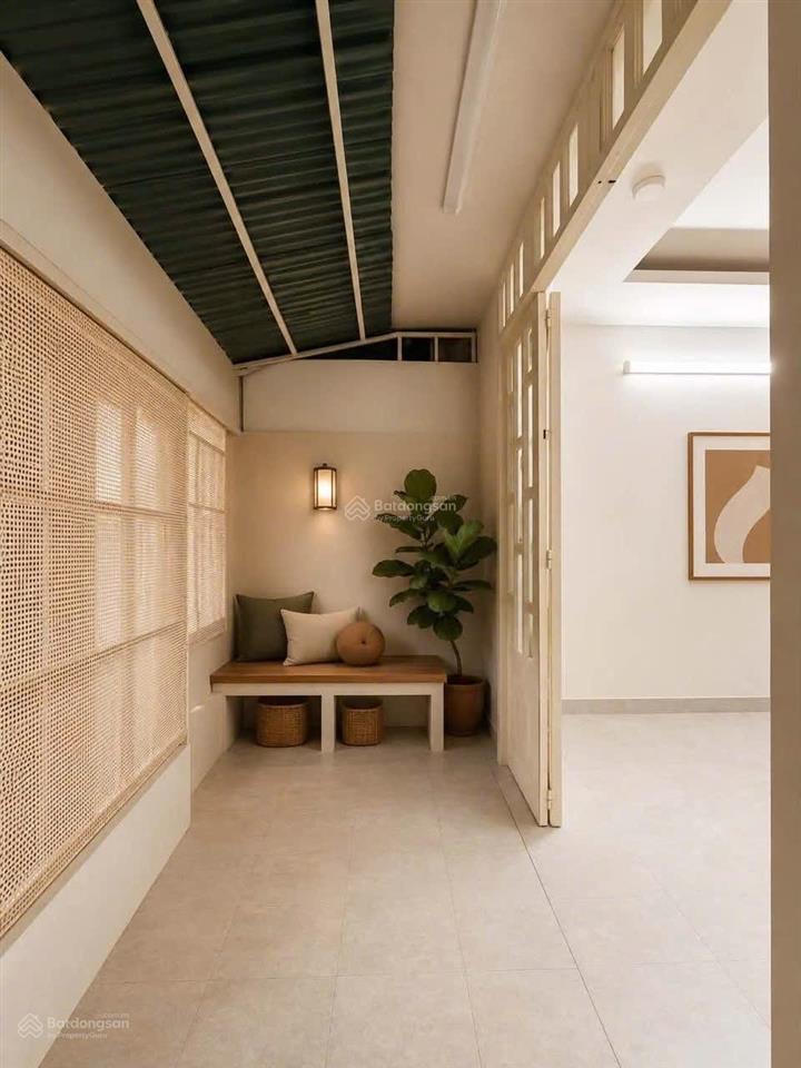 Bán nhà, 3 tầng, 3.5m x 7m, hồ thị kỷ, quận 10, giá chỉ 4.55 tỷ còn thương lượng