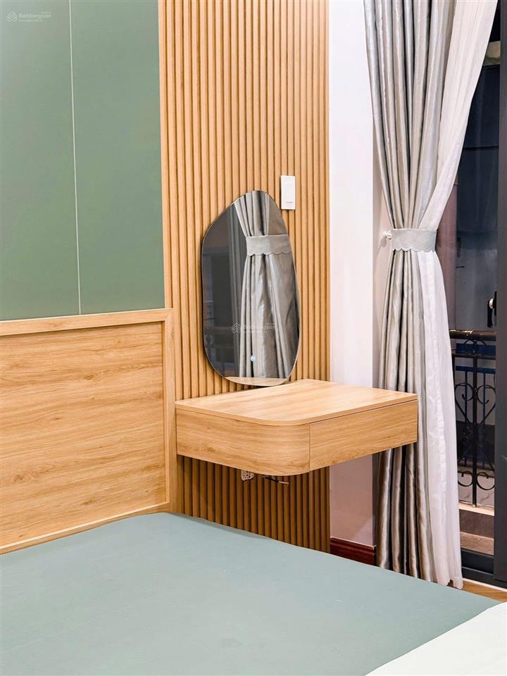 Hẻm thông thoáng 1 trục võ văn tần, phường 5, quận 3  3.24 x 8.03 4 tầng (nở hậu 3.5m) 4.95 tỷ