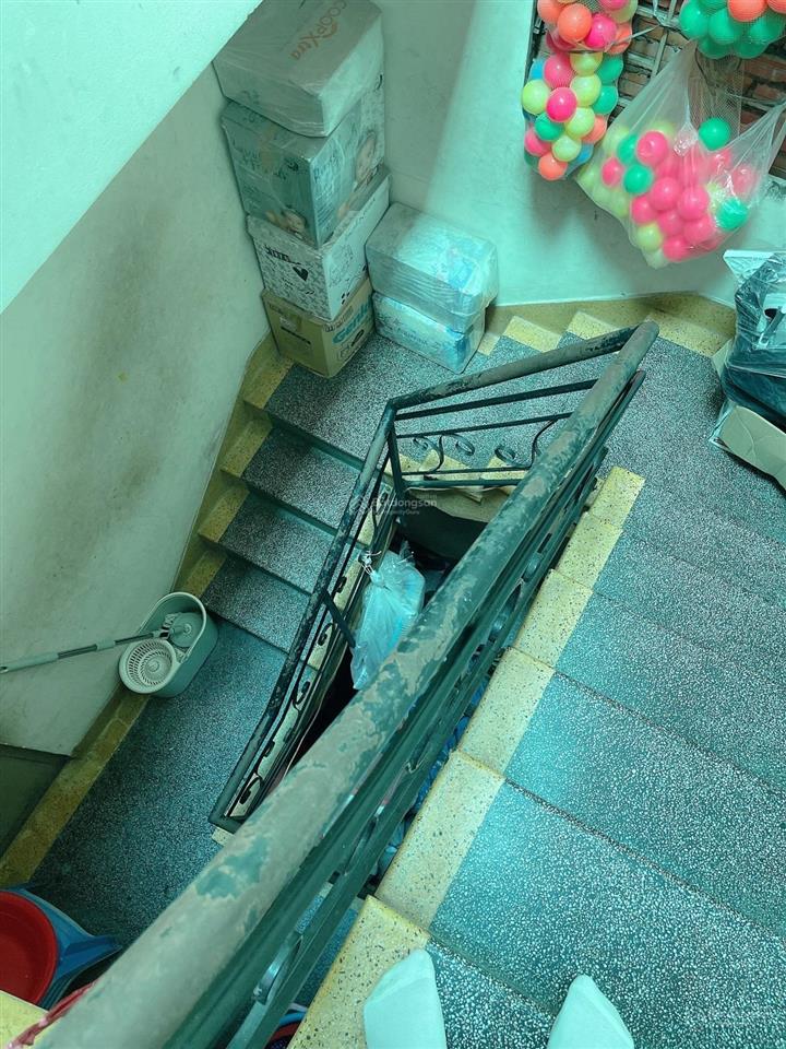 Bán nhà thành thái 3.7m x 13m, quận 10, 4 tầng, 8.5 tỷ tl, hẻm trước nhà ô tô nhỏ vào được