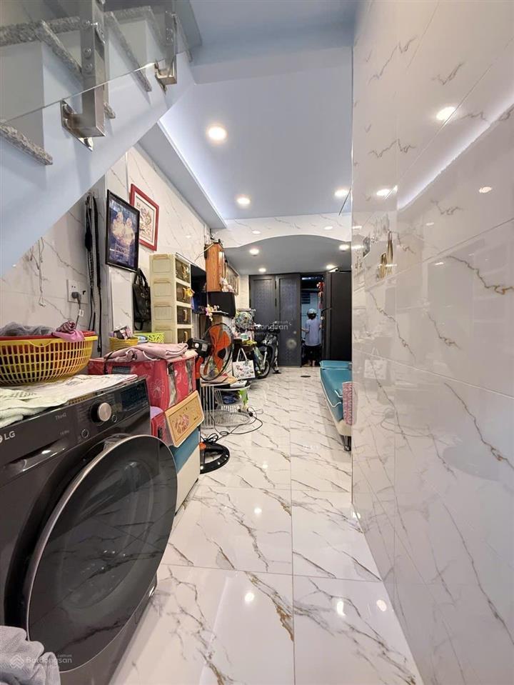 Chỉ 3 tỷ, nhà hẻm xe hơi, nguyễn thiện thuật, phường 1, quận 3, 3.1m x 9m, 2 tầng
