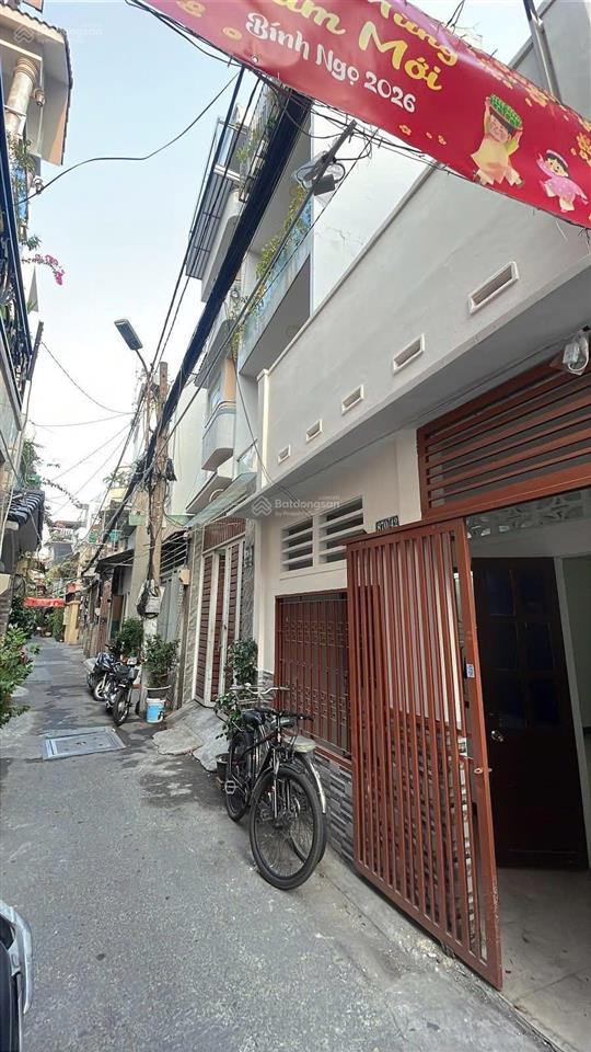 Bán nhà lạc long quân, 4m x 10m, quận 10 giá chỉ 5.5 tỷ