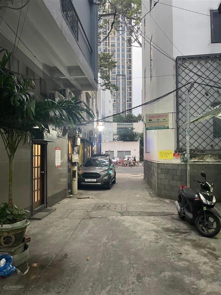 Hẻm xe hơi, sát mặt tiền, khu vip 3 tháng 2, quận 10, 3.3m x 8m, 4 tầng, chỉ 7.2 tỷ tl