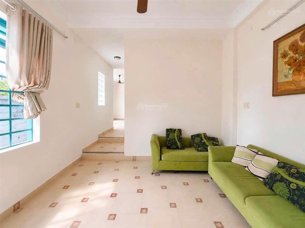 Bán nhà 6.6m x 15m, 3 tầng, trương công định, tân bình, giá chỉ 8.8 tỷ còn thương lượng