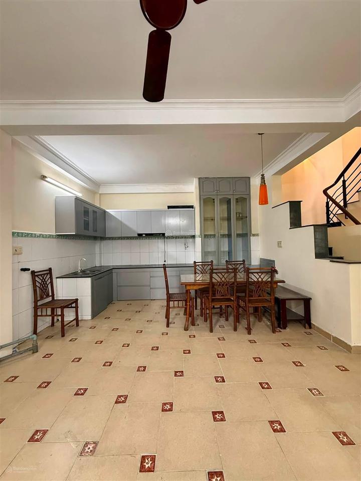 Bán nhà 6.6m x 15m, 3 tầng, trương công định, tân bình, giá chỉ 8.8 tỷ còn thương lượng