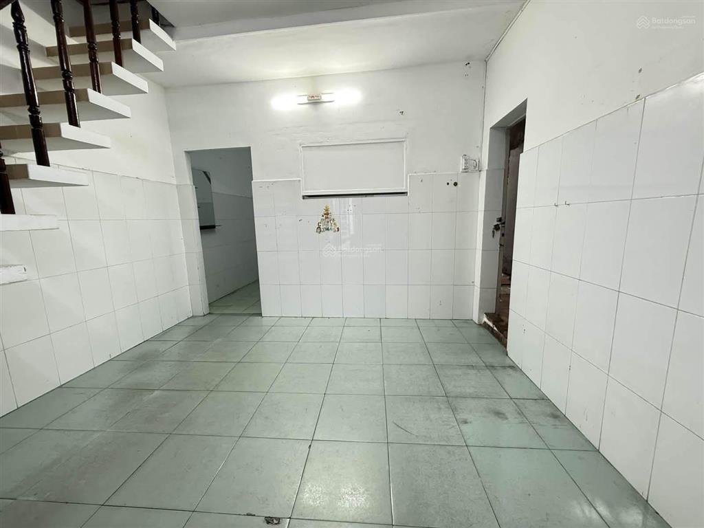 Bán nhà hẻm xe hơi, tô hiến thành, 4m x 7m, 30m2, 4,8 tỷ tl, 2 tầng, 3pn.