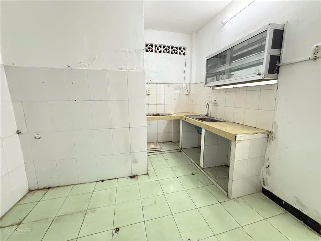 Bán nhà hẻm xe hơi, tô hiến thành, 4m x 7m, 30m2, 4,8 tỷ tl, 2 tầng, 3pn.