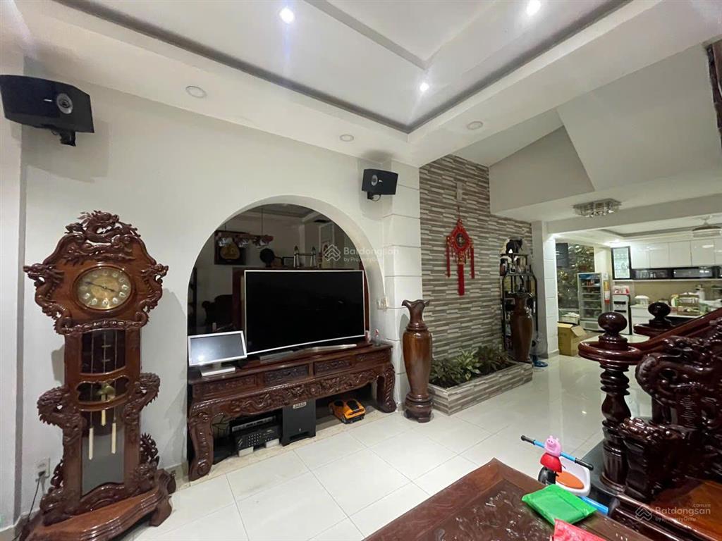 Bán biệt thự đẳng cấp 180m2 tại đường số 30, bình trị đông b, bình tân, 27 tỷ
