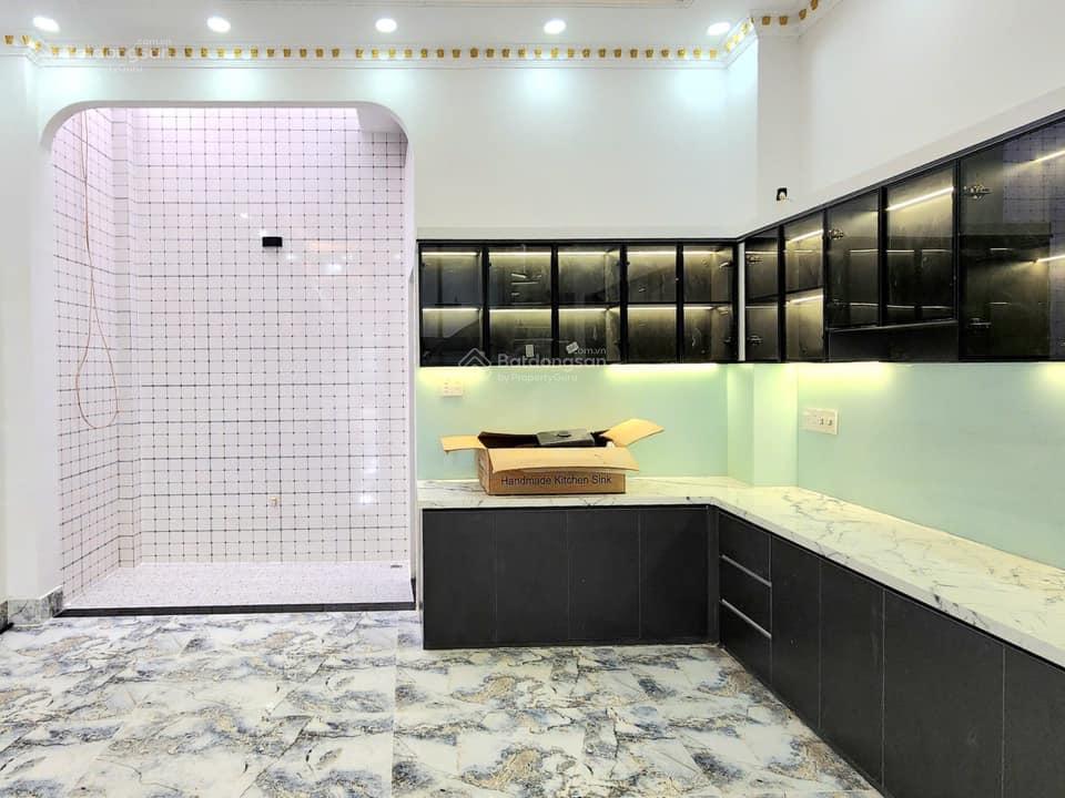 Bán nhà khu tên lửa, mt đường số 7a, dt 5 x 19m, 3,5 tấm, giá 15.5 tỷ, có thang máy