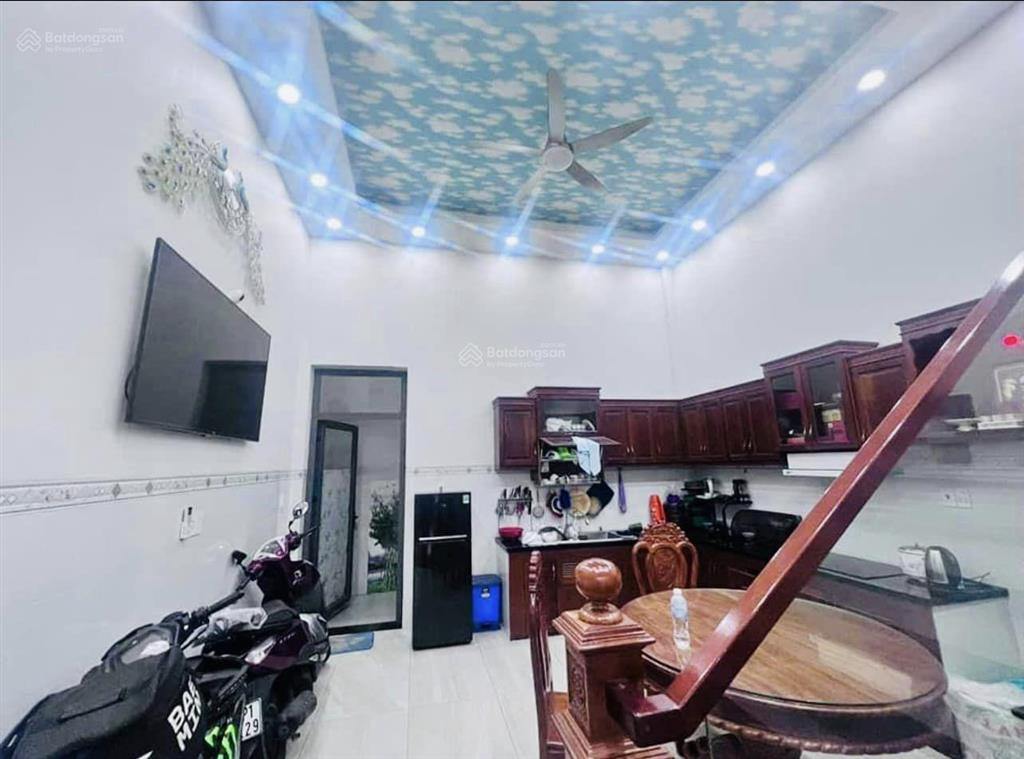 Bán nhà khu tên lửa, mtkd đối diện chợ da sà, đường số 6, dt 5 x 18m, 3.5 tấm
