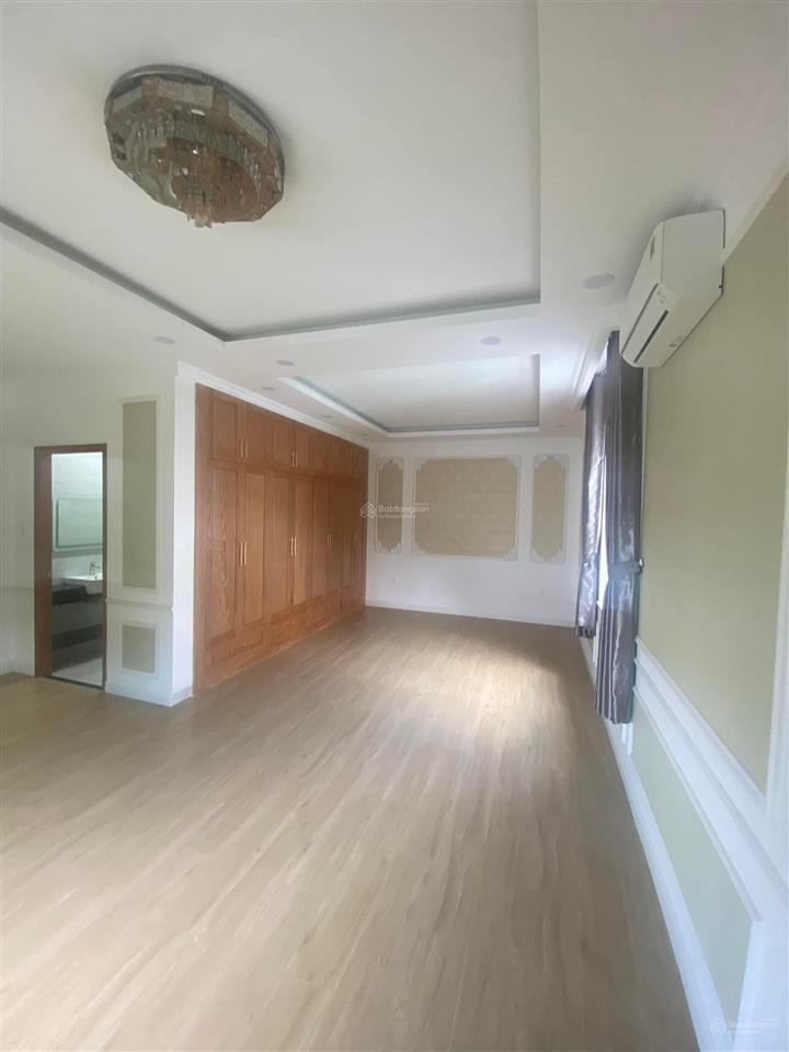 Bán biệt thự khu tên lửa, góc 2mt đường số 19, dt 10 x 22m, 3.5 tấm, giá 42 tỷ.