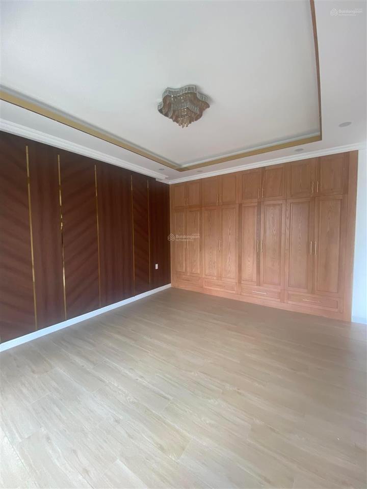Bán biệt thự khu tên lửa, góc 2mt đường số 19, dt 10 x 22m, 3.5 tấm, giá 42 tỷ.