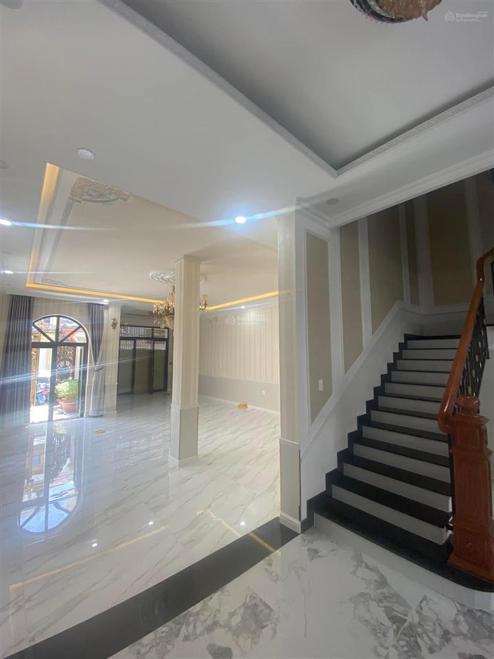Bán biệt thự khu tên lửa, góc 2mt đường số 19, dt 10 x 22m, 3.5 tấm, giá 42 tỷ.