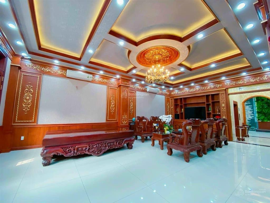Bán nhà khu tên lửa, mt đường số 19, dt 10 x 20m, 4 tấm, giá 48 tỷ.
