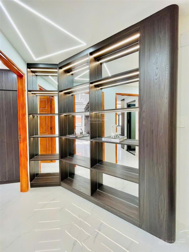 Bán biệt thự đẹp, có thang máy, 7pn, 8wc tại lê văn quới, 10,5 tỷ, q. bình tân, hcm