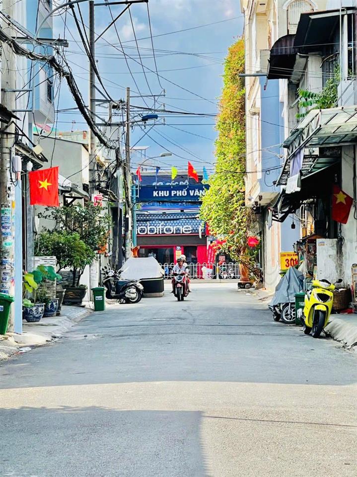 Bán biệt thự đẹp, có thang máy, 7pn, 8wc tại lê văn quới, 10,5 tỷ, q. bình tân, hcm