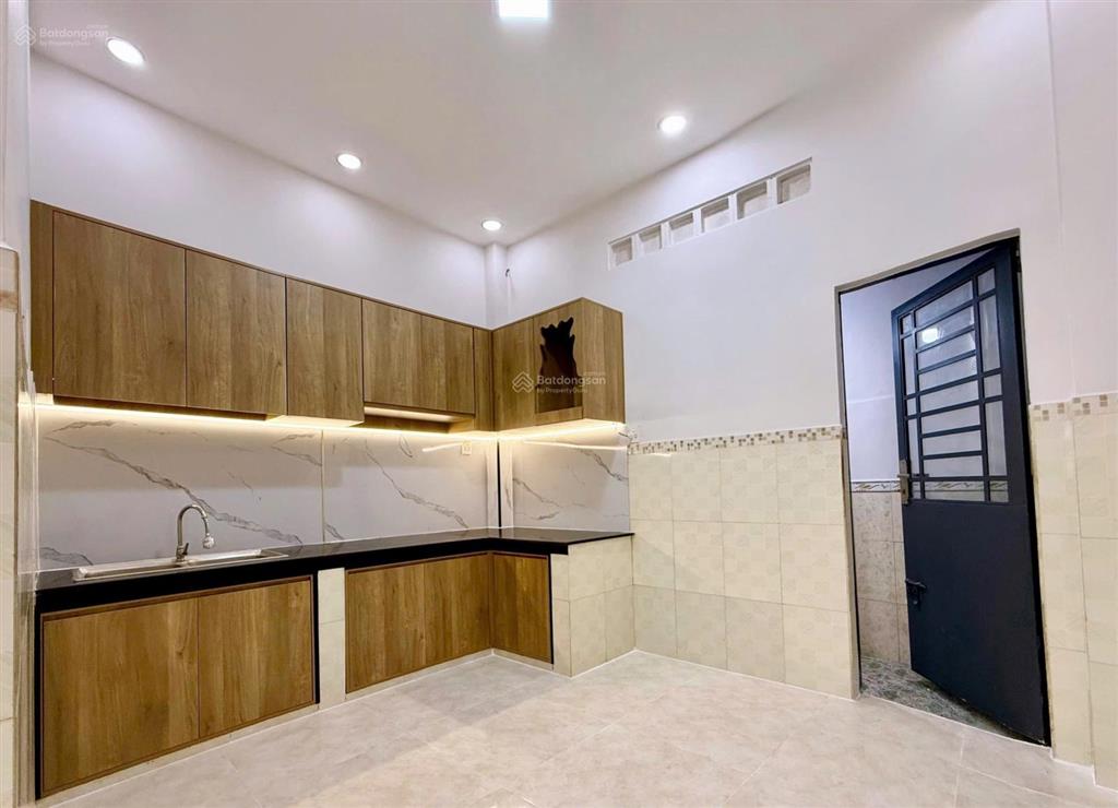 Nhà hẻm phạm văn chí sát dự án cầu bình tiên chuẩn bị triển khai