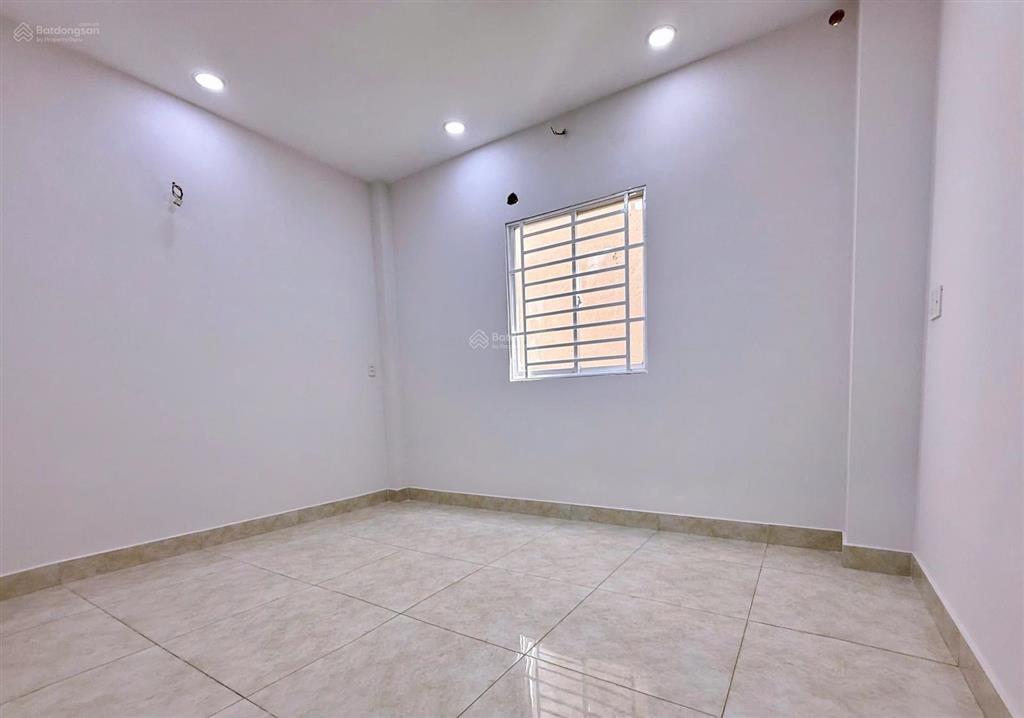 Nhà hẻm phạm văn chí sát dự án cầu bình tiên chuẩn bị triển khai