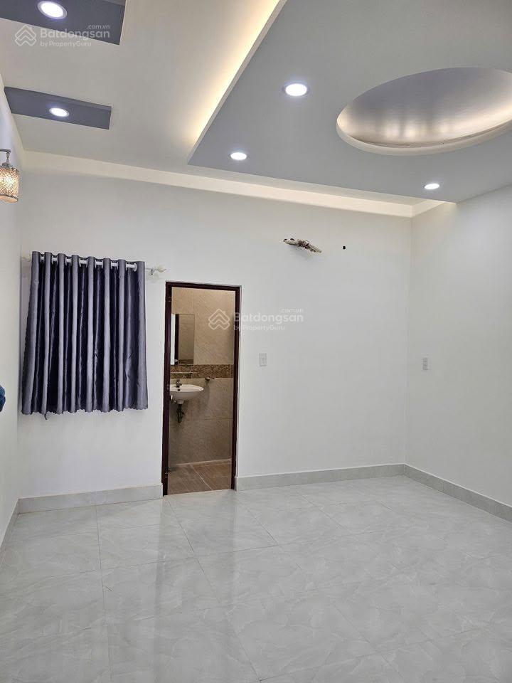 Mt đường liên khu 1618, p. bình trị đông, dt 4 x 19m, 3.5 tấm