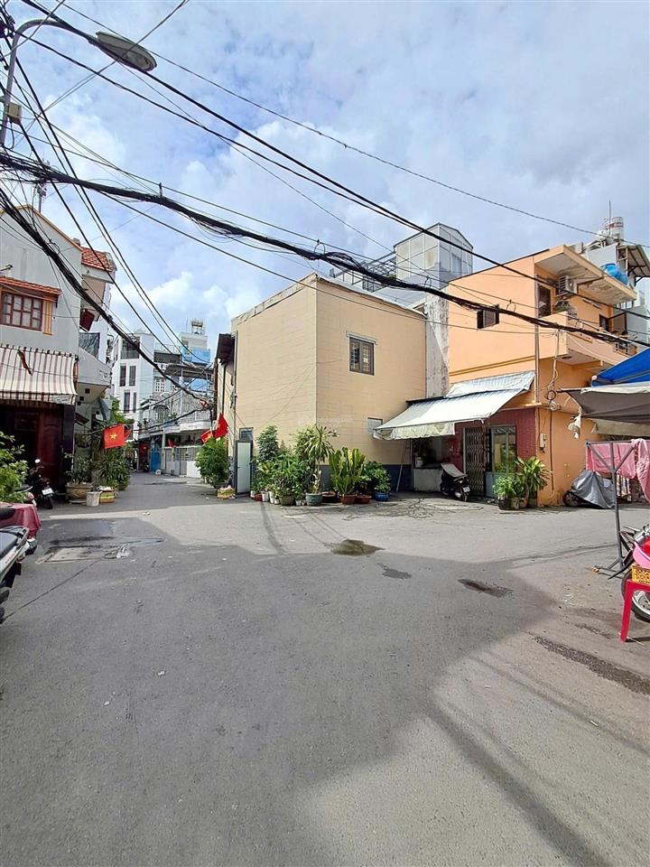 Hẻm 239 bà hom, p.13, q.6, dt 4,1x16m, nở hậu, 1 lầu