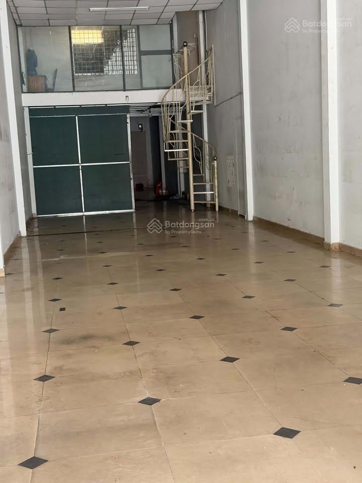 Mặt tiền kinh doanh, mt đường tỉnh lộ 10, dt 4.5 x 30m, 1 lửng