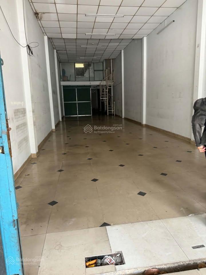 Mặt tiền kinh doanh, mt đường tỉnh lộ 10, dt 4.5 x 30m, 1 lửng
