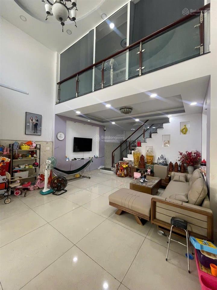 Bán nhà hẻm xe hơi q. tân phú, hẻm 149 trịnh đình trọng, dt 5.4 x 12m, 2.5 tấm, giá 5.5 tỷ