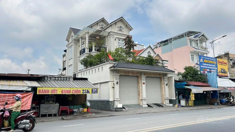 Góc 2mt đường nguyễn văn luông, dt 9 x 23.5m, nở hậu 11m, 3.5 tậu