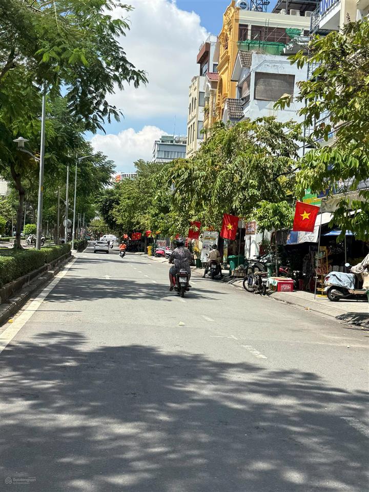 Bán nhà hẻm 10m vip nhất đường thống nhất, dt 4m1 x 10m, cách mt thống nhất 20m